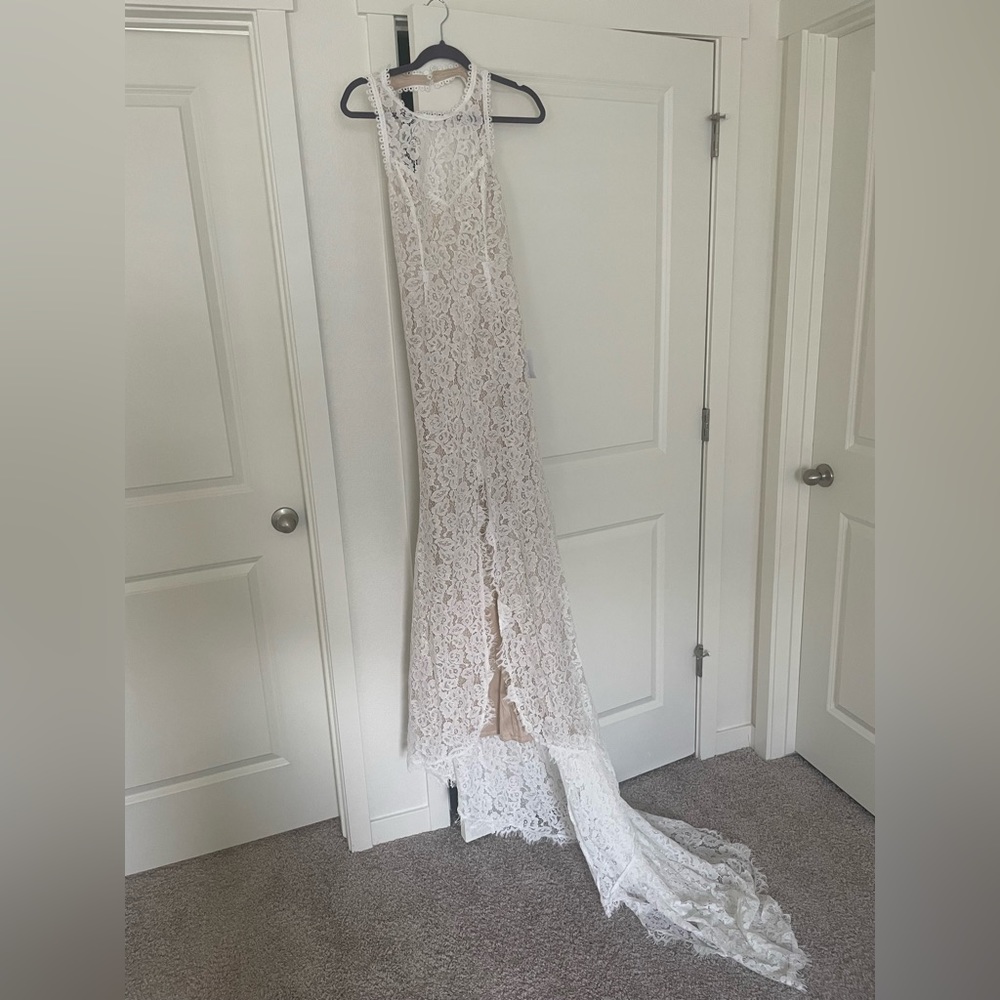 NWT Lulu’s mermaid style wedding dress size medium